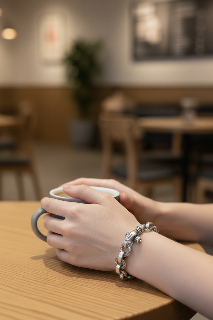 Vintage Link Bracelet – Silver Tone (22cm)